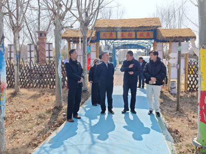 市林业局党组书记、局长明冠雷调研古树名木保护、涉林企业发展工作